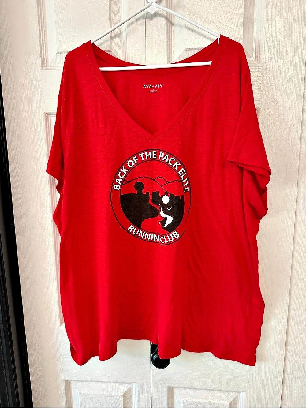 Ava & Viv “Back of the Pack Elite Running Club” Graphic Short Sleeve Top in Red